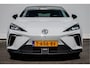 MG MG4 Electric Luxury 64 kWh Warmtepomp/ Stuur+stoelverwarming/ Camera/ DAB+/ Carplay