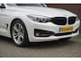 BMW 3-Serie Gran Turismo 320i Sport Line GT/BINNENKORT VERWACHT/