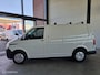 Volkswagen Transporter 2.0 TDI L1H1 | PARKEERSENSOREN | CARPLAY | TREKHAAK