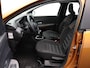 Dacia Sandero Stepway TCe 90pk Comfort | Uniek 18.914 km! | Trekhaak | Dealer onderhouden | Climate control | Navigatie |