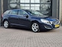 Volvo V60 1.6 T3 Momentum | Navi | Trekhaak | All-seasons | PDC | Cruise | Getint glas |