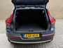 Volvo XC40 1.5 T5 262pk Inscription | Lederen bekleding | Trekhaak wegklapbaar | Camera | Adaptieve cruise (Pilot assist) | BLIS | Full-LED | Harman&kardon | DAB | Apple CarPlay / Android Auto | Keyless entry&start | 19 inch velgen | Volledig onderhouden