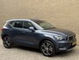 Volvo XC40 1.5 T5 262pk Inscription | Lederen bekleding | Trekhaak wegklapbaar | Camera | Adaptieve cruise (Pilot assist) | BLIS | Full-LED | Harman&kardon | DAB | Apple CarPlay / Android Auto | Keyless entry&start | 19 inch velgen | Volledig onderhouden