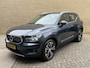 Volvo XC40 1.5 T5 262pk Inscription | Lederen bekleding | Trekhaak wegklapbaar | Camera | Adaptieve cruise (Pilot assist) | BLIS | Full-LED | Harman&kardon | DAB | Apple CarPlay / Android Auto | Keyless entry&start | 19 inch velgen | Volledig onderhouden