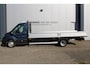 Ford Transit 350 2.0-165pk TDCI L5H1 Trend RWD Chassis enkele cabine met open laadbak AUTOMAAT ! Unieke bedrijfswagen ! Slechts 12.700km ! Airco, stoel-, spiegel- en voorraamverw., metallic lak, adapt. cruise cntrl, dodehoek assistent, camera, parkeersensoren voor, trekhaak etc.