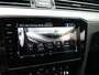 Volkswagen Passat Variant 1.4 TSI GTE Business PHEV 218pk Dealer O.H. | Trekhaak Af Fabriek | Adaptive Cruise | Camera | Sportstoelen Massage & Memory | Keyless | Apple Carplay | Blis | Stoelverwarming | Navigatie | DAB | Plug In Hybrid |