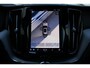 Volvo XC60 2.0 T6 Plug-in hybrid AWD Ultra Black Edition | Panoramadak | Luchtvering | Verwarmbare voorstoelen met massagefunctie en ventilatie | 360 graden camera | Head-up display | Keyless | Elektrische achterklep