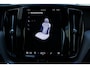 Volvo XC60 2.0 T6 Plug-in hybrid AWD Ultra Black Edition | Panoramadak | Luchtvering | Verwarmbare voorstoelen met massagefunctie en ventilatie | 360 graden camera | Head-up display | Keyless | Elektrische achterklep