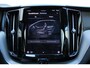 Volvo XC60 2.0 T6 Plug-in hybrid AWD Ultra Black Edition | Panoramadak | Luchtvering | Verwarmbare voorstoelen met massagefunctie en ventilatie | 360 graden camera | Head-up display | Keyless | Elektrische achterklep