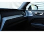 Volvo XC60 2.0 T6 Plug-in hybrid AWD Ultra Black Edition | Panoramadak | Luchtvering | Verwarmbare voorstoelen met massagefunctie en ventilatie | 360 graden camera | Head-up display | Keyless | Elektrische achterklep