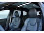 Volvo XC60 2.0 T6 Plug-in hybrid AWD Ultra Black Edition | Panoramadak | Luchtvering | Verwarmbare voorstoelen met massagefunctie en ventilatie | 360 graden camera | Head-up display | Keyless | Elektrische achterklep