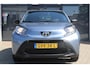 Toyota Aygo X 1.0 VVT-i MT Play Allseason banden | Armsteun