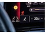 Volkswagen ID.4 First Pro 77 kWh SOH 90% Trekhaak/ Stoel-stuurverwarming/ Camera/ Navigatie/ Carplay/ Sfeerverlichting/ Full led/ 20" Lmv