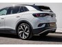 Volkswagen ID.4 First Pro 77 kWh SOH 90% Trekhaak/ Stoel-stuurverwarming/ Camera/ Navigatie/ Carplay/ Sfeerverlichting/ Full led/ 20" Lmv