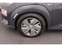 Hyundai Kona Electric EV Comfort 64 kWh (96%SOH) Warmtepomp Camera Adap.Cruise