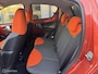 Toyota Aygo 1.0 VVT-i Dynamic Orange Airco Automaat