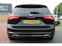 Ford Focus Wagon 1.0 EcoBoost 125 PK Vignale, Leer, Stoel-stuurverwarming, App connect, Pdc voor + achter + camera, Donker glas, 18 Inch LMV, Head-up display