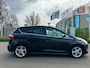 Ford C-Max 1.6 EcoBoost Titanium / panorama / dealer.onderhouden / airco / cruise.control / navi / camera / pdc / trekhaak......