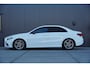 Mercedes-Benz A-klasse 180 A180 Business Solution AMG Sedan (Thermatic) 2020 Automaat Sfeer stoelverwarming Camera Cruise control
