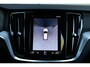 Volvo V60 2.0 T6 Twin Engine AWD Inscription | panoramadak | elek. trekhaak | head up | adap. cruise | dodehoek detectie | 1e eig.