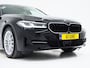 BMW 5-Serie Touring 530e xDrive | LED Grille | Trekhaak | Leder | Adaptive Cruise | HUD | Keyless | Camera | Carplay