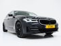 BMW 5-Serie Touring 520e | Panoramadak | LED Grille | Trekhaak | Leder | HUD | 360 | Dodehoek | Sfeerlicht | Memory | Carplay
