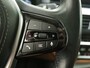 BMW 5-Serie Touring 520e | Panoramadak | LED Grille | Trekhaak | Leder | HUD | 360 | Dodehoek | Sfeerlicht | Memory | Carplay
