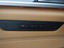 BMW 5-Serie Touring 520e | Panoramadak | LED Grille | Trekhaak | Leder | HUD | 360 | Dodehoek | Sfeerlicht | Memory | Carplay