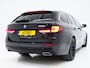 BMW 5-Serie Touring 520e | Panoramadak | LED Grille | Trekhaak | Leder | HUD | 360 | Dodehoek | Sfeerlicht | Memory | Carplay