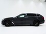 BMW 5-Serie Touring 520e | Panoramadak | LED Grille | Trekhaak | Leder | HUD | 360 | Dodehoek | Sfeerlicht | Memory | Carplay