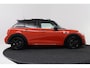 MINI Cooper Mini 1.5 Automaat (PANORAMADAK, JCW PAKKET, STOELVERWARMING, PDC, DEALER ONDERHOUDEN)