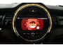 MINI Cooper Mini 1.5 Automaat (PANORAMADAK, JCW PAKKET, STOELVERWARMING, PDC, DEALER ONDERHOUDEN)