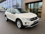 Volkswagen T-Roc 1.5 TSI 150pk DSG Style Carplay | Camera | Keyless | Elek. Achterklep | Rijklaar incl. garantie