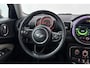MINI Clubman Mini 1.5 Cooper Automaat (PANORAMADAK, GROOT-NAVIGATIE, LEDER, PARKEERSENSOREN)