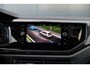 Volkswagen Taigo 1.0 TSI Life Business Automaat | Panoramadak | Stoelverwarming | IQ Light | Active Info Display | 17 Inch | Apple Carplay / Android Auto