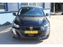 Peugeot 208 Allure | Elektrische parkeerrem | Extra getinte achterste zijruiten en achterruit | Extra getinte achterste zijruiten en achterruit