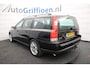 Volvo V70 2.4 Edition II met schuifdak en trekhsaak