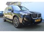 BMW X1 sDrive18i | Panorama dak | Elektrisch wegklapbare trekhaak | Stoelverwarming | Achteruitrijcamera | Elektrische kofferbakklep | Keyless entry/start | Half leder/alcantara | Draadloze telefoonlader | Apple CarPlay/Android Auto | Navigatie | Climate controle | Parkeersensoren V+A |