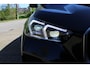 BMW X1 sDrive18i | Panorama dak | Elektrisch wegklapbare trekhaak | Stoelverwarming | Achteruitrijcamera | Elektrische kofferbakklep | Keyless entry/start | Half leder/alcantara | Draadloze telefoonlader | Apple CarPlay/Android Auto | Navigatie | Climate controle | Parkeersensoren V+A |