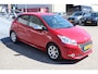 Peugeot 208 1.2 PureTech Style Pack Navigatie/Airco/Parkeersensoren achter/Cruise control/15 Inch Licht metaal