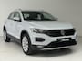 Volkswagen T-Roc 1.0 TSI Style Business | Navigatie | PDC | Cruise Control Adaptief |