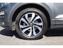 Volkswagen T-Roc 1.5 TSI AUTOMAAT Dealeronderhouden/Trekhaak/Apple carplay/Stoelverwarming/Navigatie/Parkeersensoren rondom/Climate control/DAB/Lage km stand!