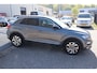 Volkswagen T-Roc 1.5 TSI AUTOMAAT Dealeronderhouden/Trekhaak/Apple carplay/Stoelverwarming/Navigatie/Parkeersensoren rondom/Climate control/DAB/Lage km stand!