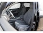 Volvo EC40 Single Motor Plus Black Edition Europa 70 kWh | Google | Adaptieve Cruise Control | Getint Glas | Harman Kardon Audio | Elek. Stoelen | Stuur-/Stoelverwarming Voor + Achter | Camera | Dodehoekdetectie | LED Koplampen | 19" LM