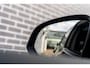 Volvo EC40 Single Motor Plus Black Edition Europa 70 kWh | Google | Adaptieve Cruise Control | Getint Glas | Harman Kardon Audio | Elek. Stoelen | Stuur-/Stoelverwarming Voor + Achter | Camera | Dodehoekdetectie | LED Koplampen | 19" LM