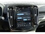 Volvo EC40 Single Motor Plus Black Edition Europa 70 kWh | Google | Adaptieve Cruise Control | Getint Glas | Harman Kardon Audio | Elek. Stoelen | Stuur-/Stoelverwarming Voor + Achter | Camera | Dodehoekdetectie | LED Koplampen | 19" LM