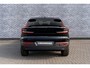 Volvo EC40 Single Motor Plus Black Edition Europa 70 kWh | Google | Adaptieve Cruise Control | Getint Glas | Harman Kardon Audio | Elek. Stoelen | Stuur-/Stoelverwarming Voor + Achter | Camera | Dodehoekdetectie | LED Koplampen | 19" LM