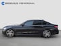 BMW 3-Serie 318i Executive Edition | M Sport | Harman/Kardon | Stoelverwarming | Camera | Cruise control | Navi | | Achteruitrijcamera | Cruise control | Navigatiesysteem full map + hard disk