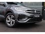 Volkswagen T-Roc 1.5 TSI R-Line | Keyless | ACC | Camera | CarPlay | Stoelverwarming | 17” | LED