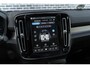 Volvo EC40 Single Motor Extended Range Ultra Europa Black Editon | Google | Long Range | Adaptieve Cruise Control | Panoramadak | Harman Kardon Audio | Warmtepomp | 360 Camera | Getint Glas | Zitverlenging | Stuur-/Stoelverwarming Voor + Achter | DAB | LED Koplampen | Sfeerverlichting | Dodehoekdetectie | 19" LM